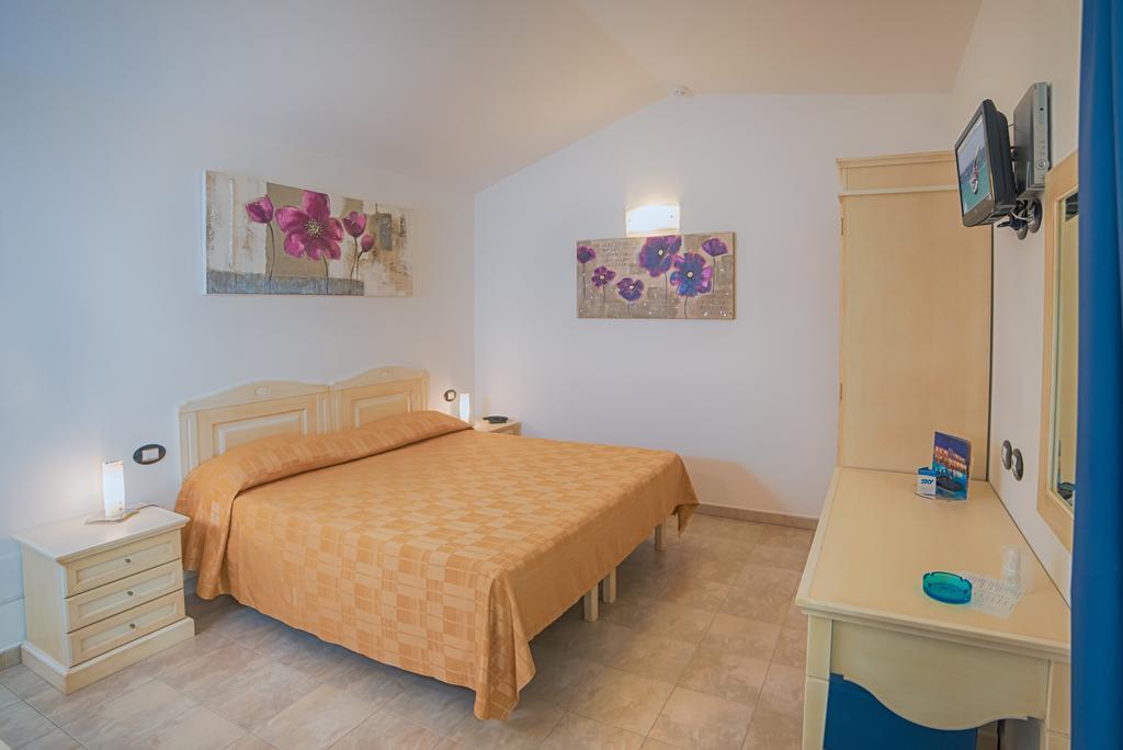 Hotel Ristorante Il Vascello Costa Rei Ngoại thất bức ảnh