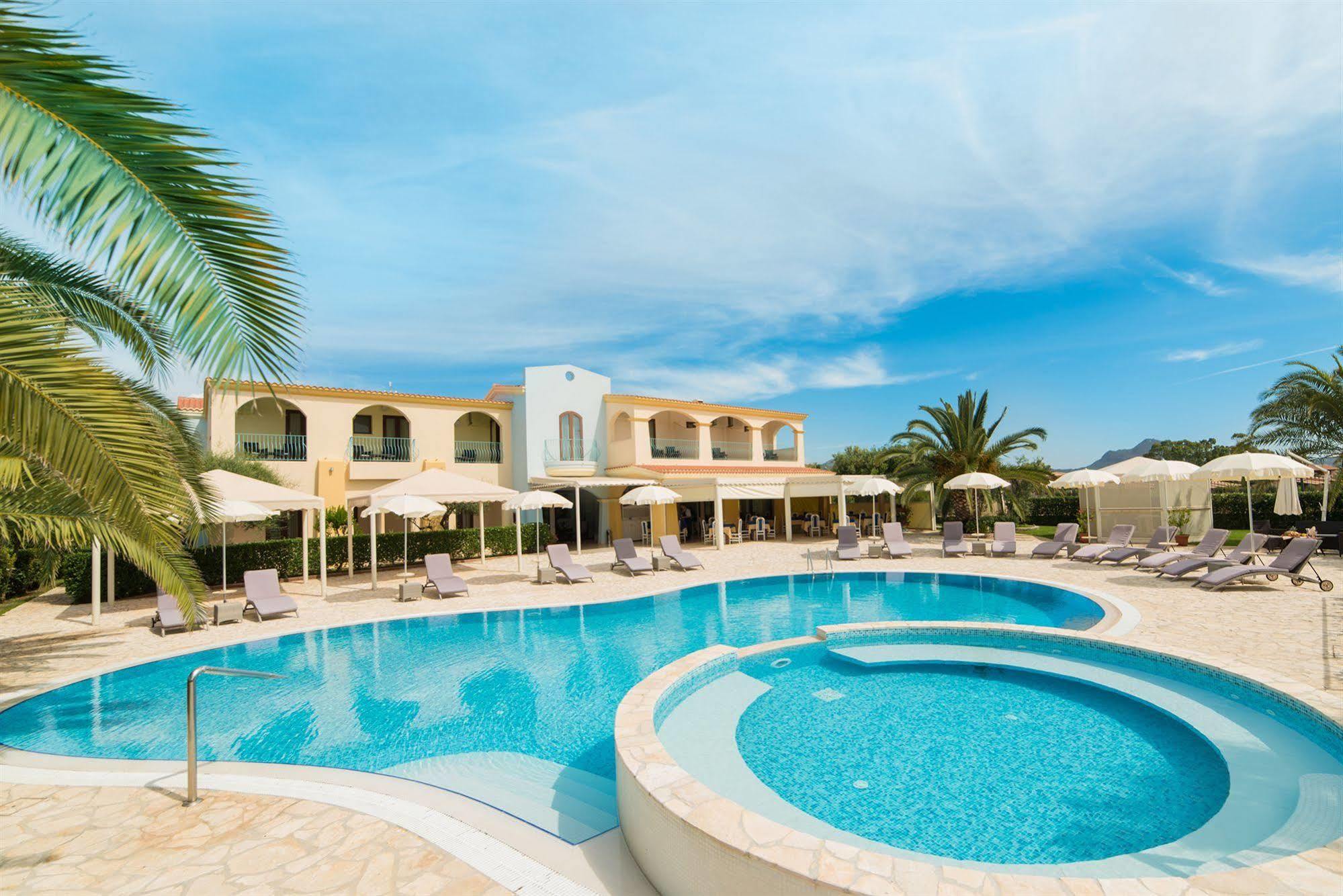 Hotel Ristorante Il Vascello Costa Rei Ngoại thất bức ảnh