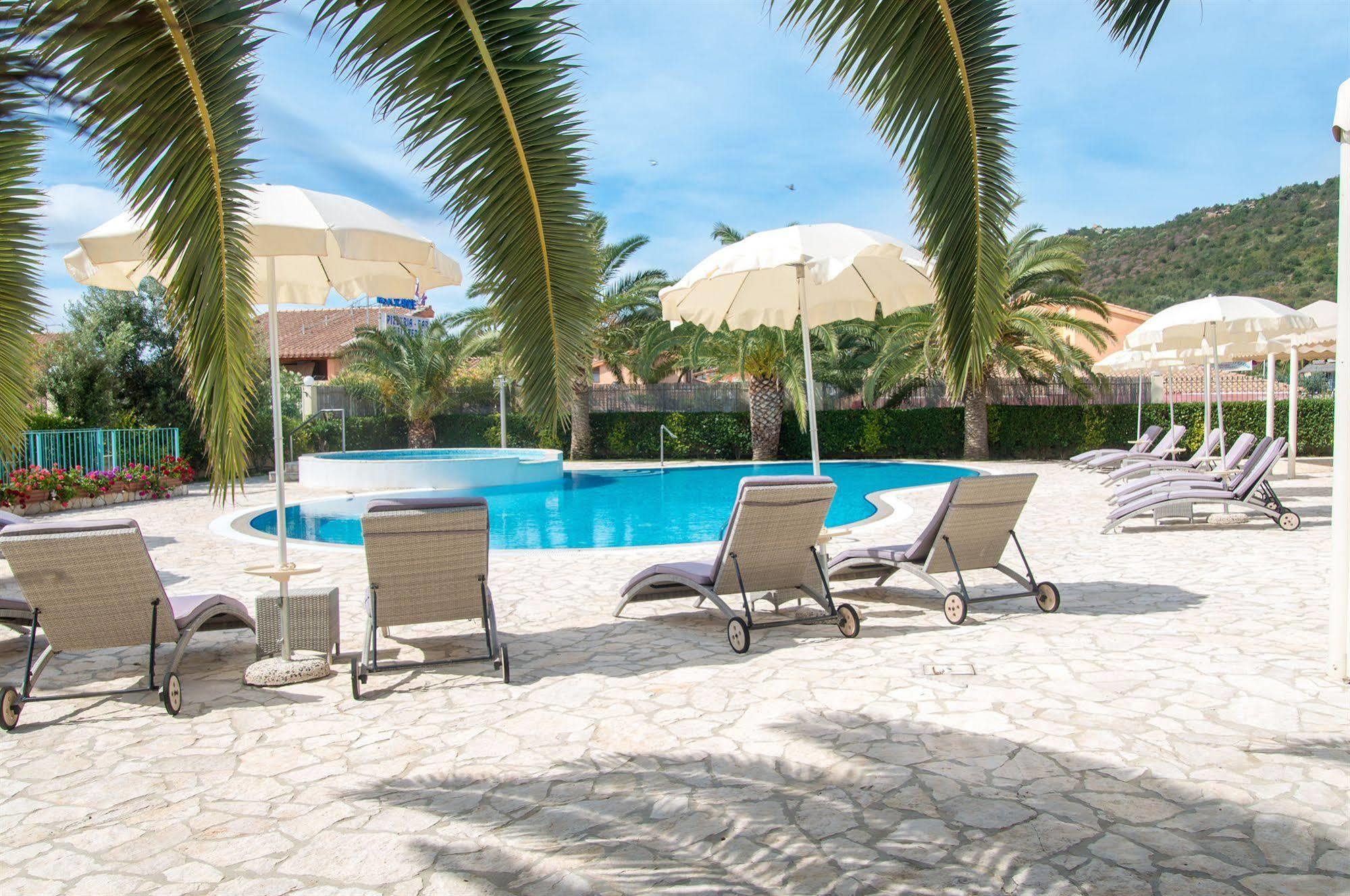 Hotel Ristorante Il Vascello Costa Rei Ngoại thất bức ảnh